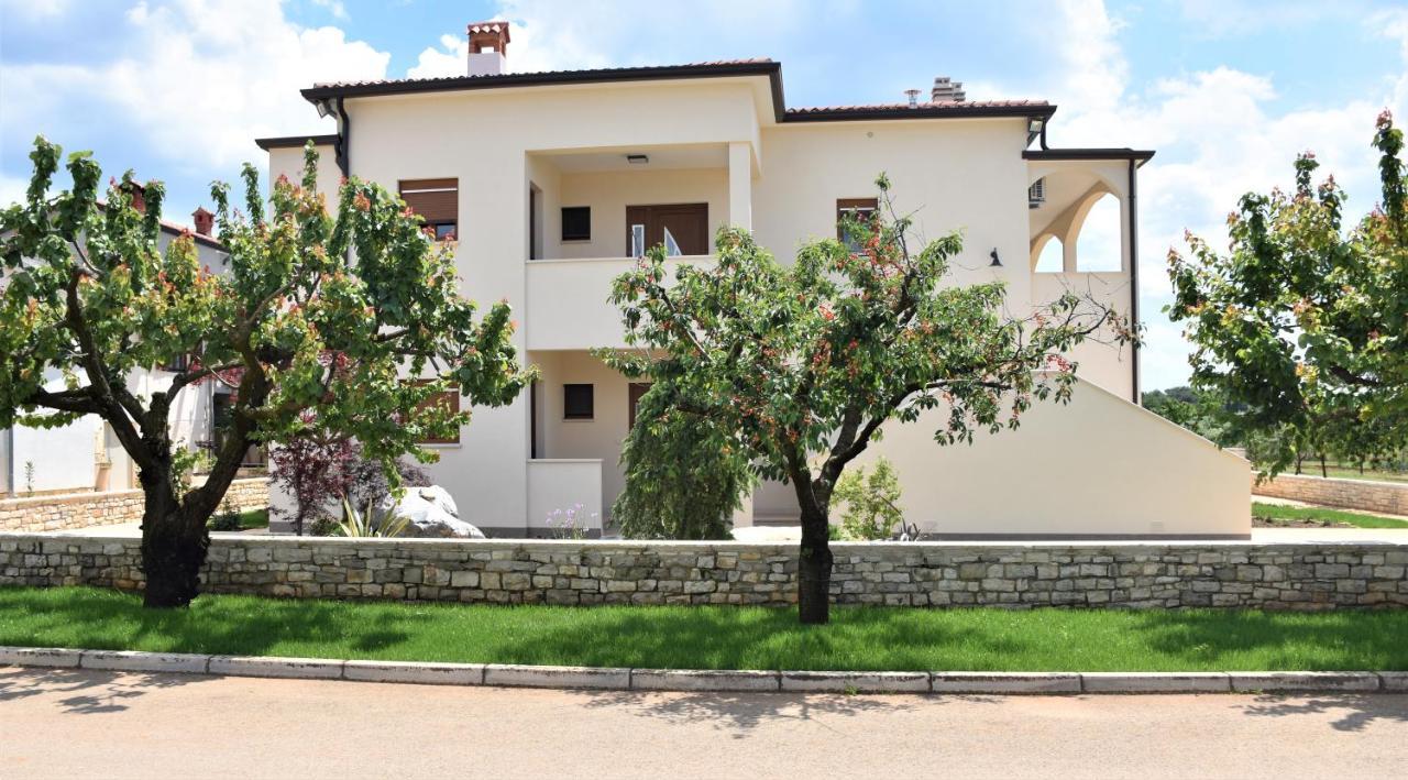 Apartmani Diana Novigrad Istria 외부 사진