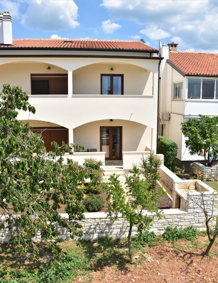 Apartmani Diana Novigrad Istria 외부 사진